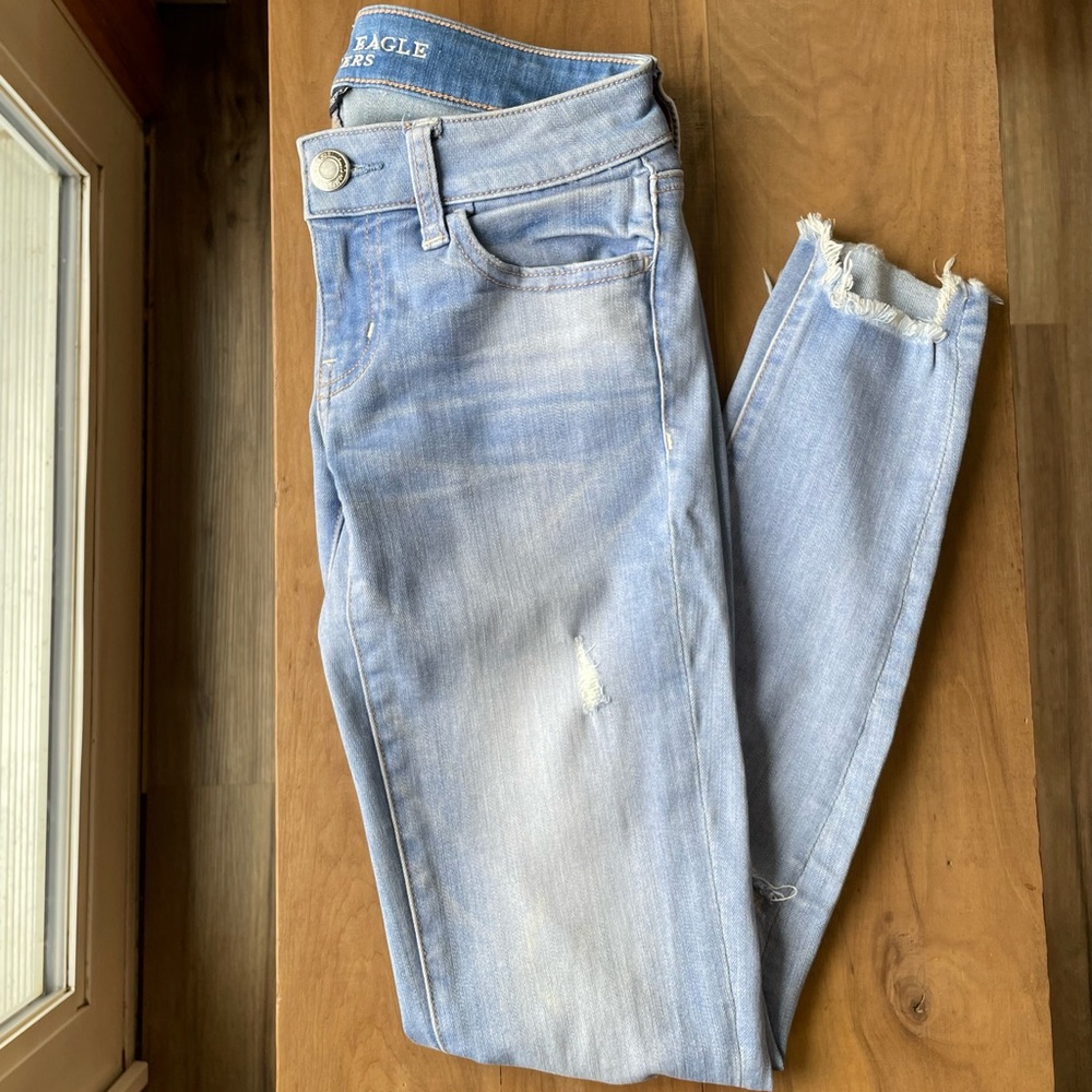Women’s American Eagle bright blue jeggings